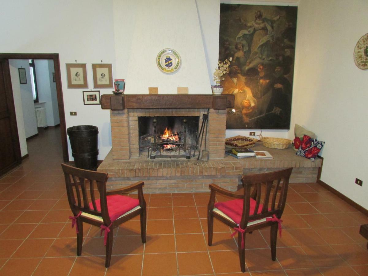 Agriturismo Dea Valfabbrica Kültér fotó